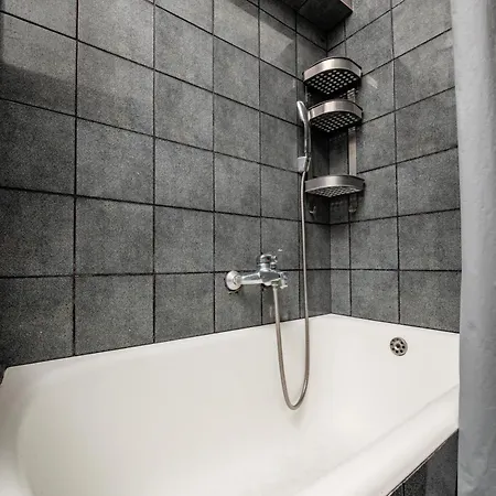 Cozy In Center Apartment Belgrade