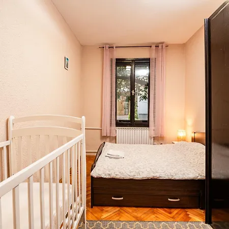 Apartment Cozy In Center Belgrade